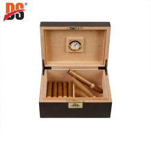 Factory Creative Design Cidar Wood Humidor Laser Engraving Humidor Box Electric Cigar Humidor